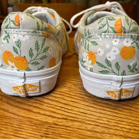 Vans Doheny SF Aneakers with a Gray/Tan Canvas Upper and an Orange Citrus Print - Picture 7 of 10